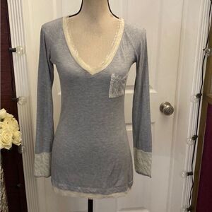Diane Von Furstenberg Gray V-Neck Lace detailed long sleeve top, S
